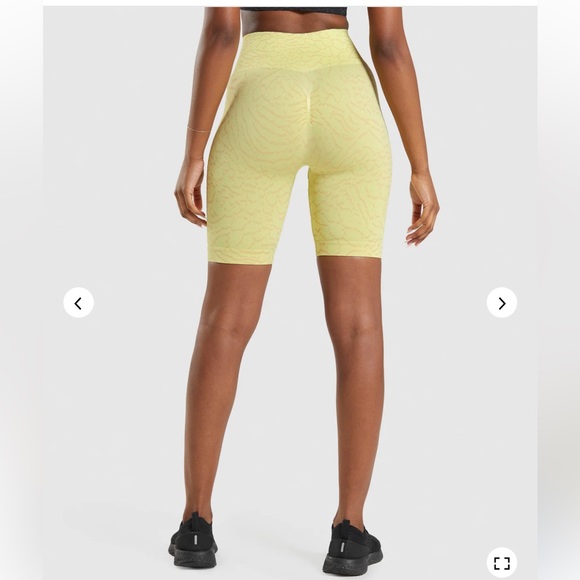 ✅✅GymShark ADAPT ANIMAL SEAMLESS CYCLING SHORTS Firefly Yellow - Picture 2 of 11